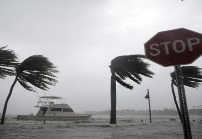 Badai Irma Terjang Florida